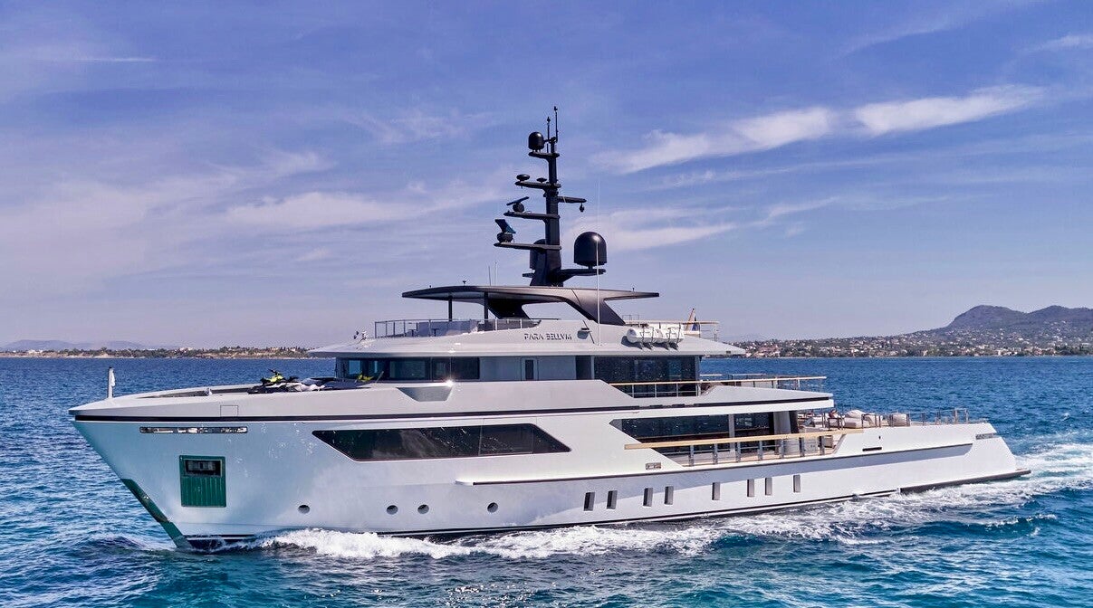 PARA BELLUM Superyacht Charter with Jacuzzi - Sanlorenzo Yachts - MSC Yachting Luxury Charter