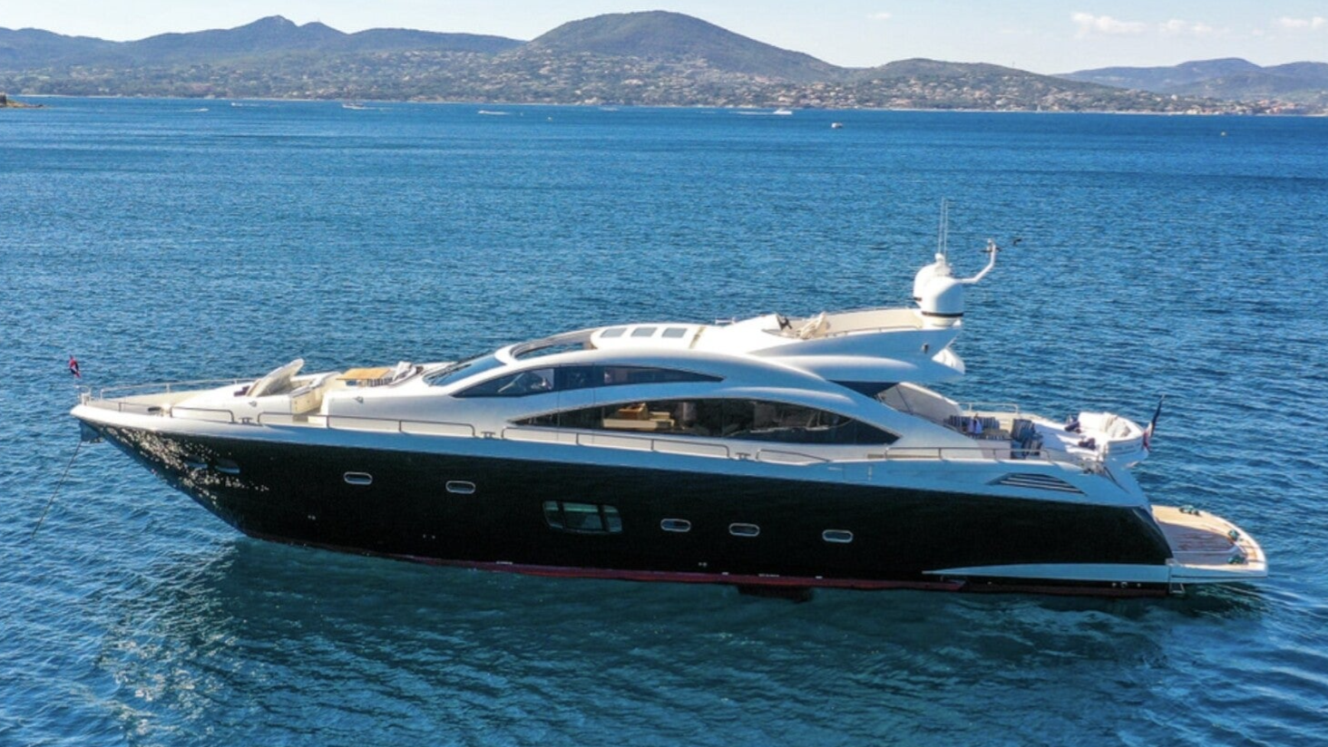 BST SUNRISE Superyacht Charter - Sunseeker Yachts - MSC Yachting Luxury Charter