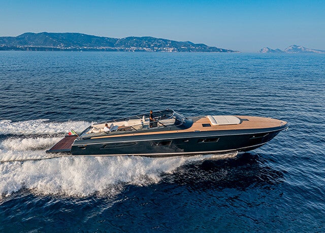 ITAMA 62 Yacht Charter Saint-Tropez | MSC Yachting Yacht Charter