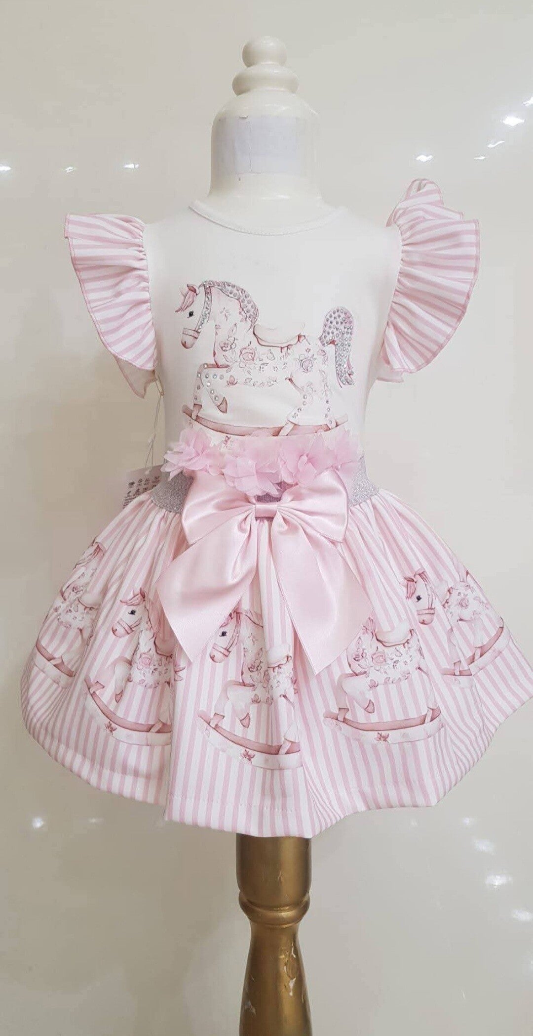 Luxury set little horse