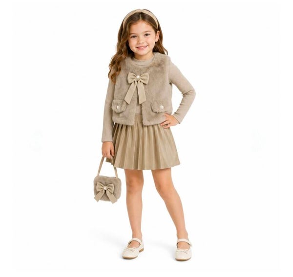 Faux fur set beige (verzend datum 15/9)
