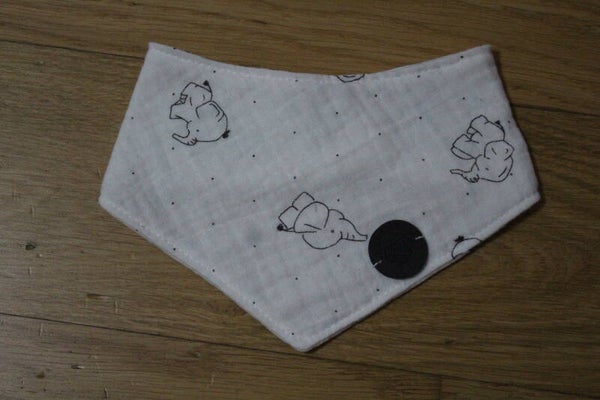 Dreieckstuch weiss Elefant 00028