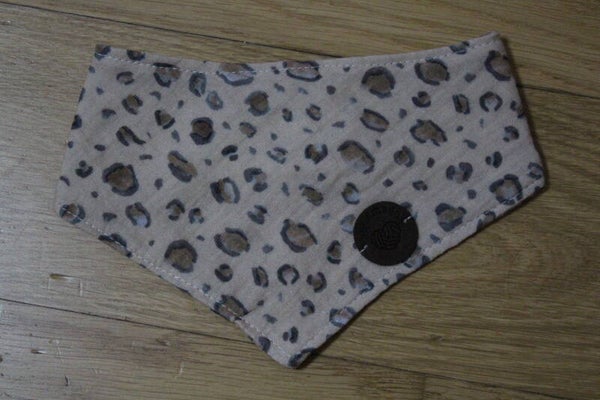 Dreieckstuch Leo 00034