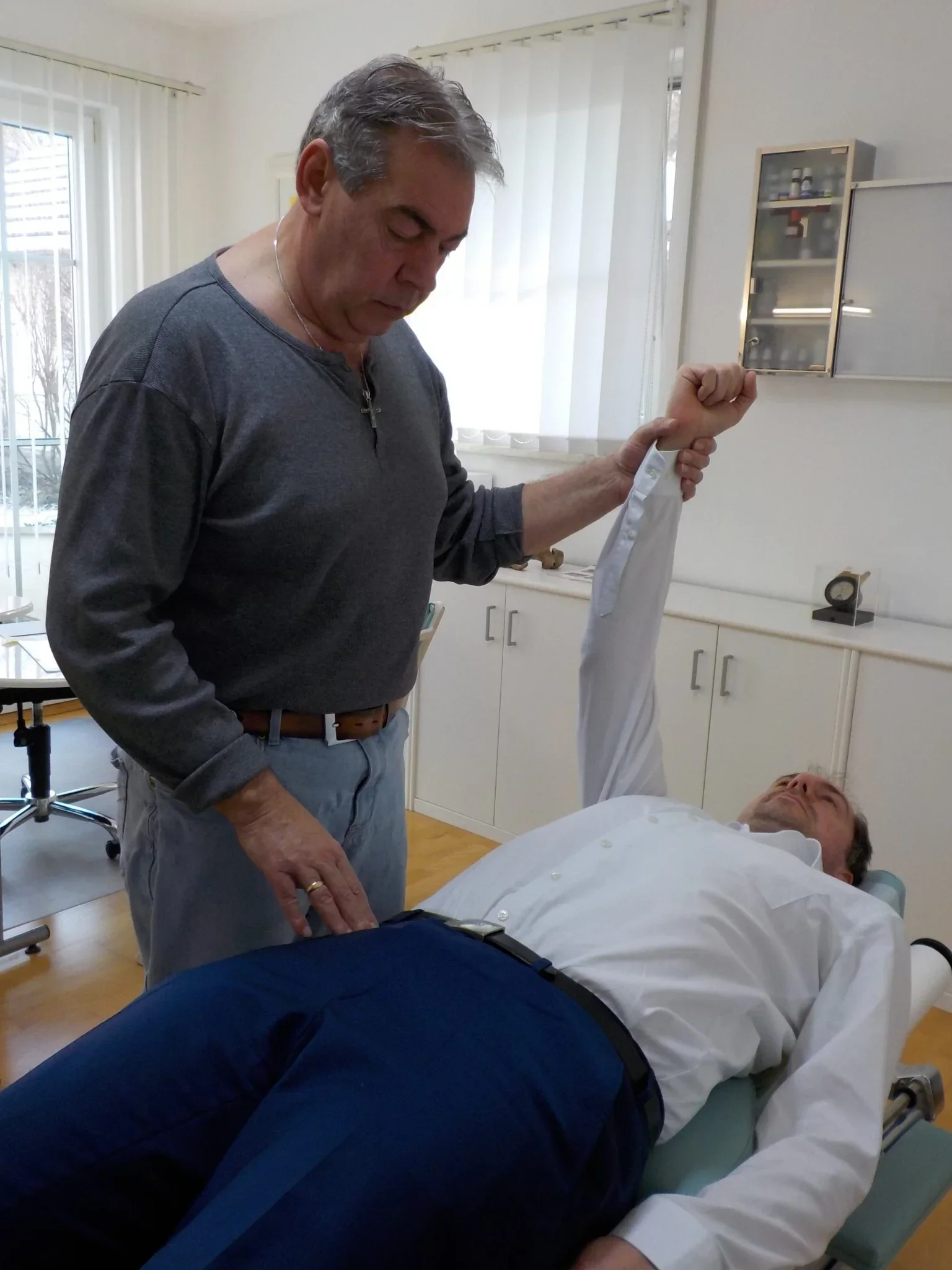 Thompson Seminar 1-ON-1