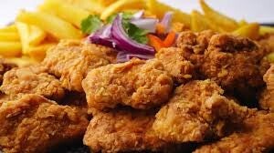 Chicharrón de pollo (Con patatas)