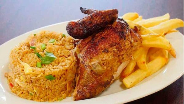 Mostrito (chaufa, pollo, patatas)