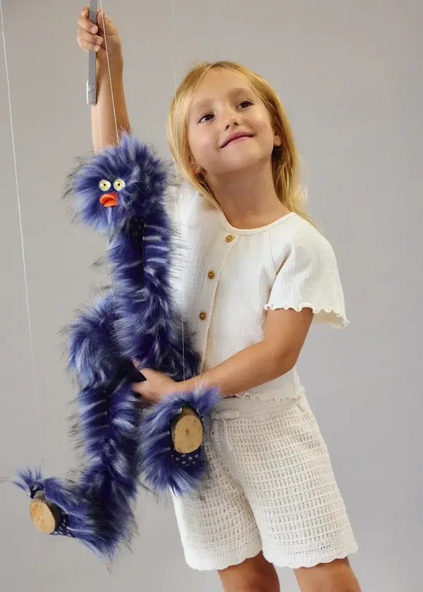 Pantaloncino dettagli traforati bambina