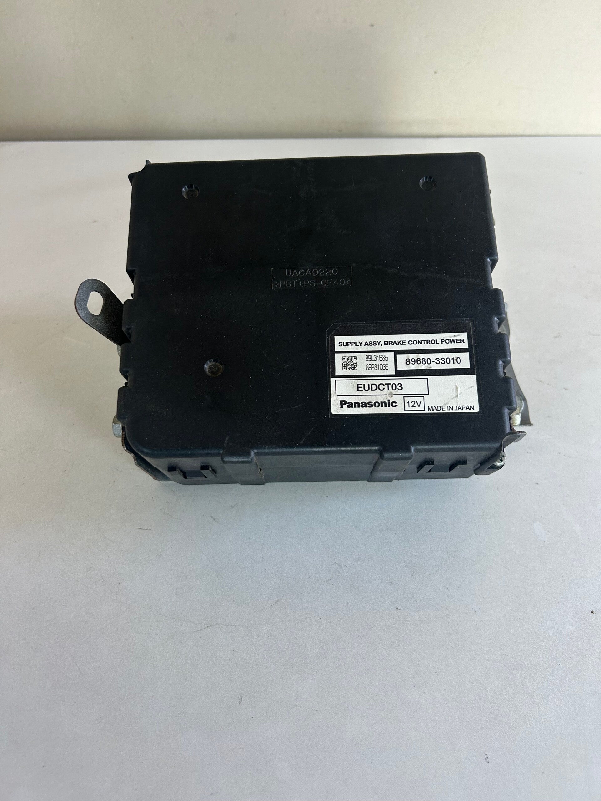 2007–2017 Lexus LS460 OEM Brake Control Power Supply Module 89680-33010