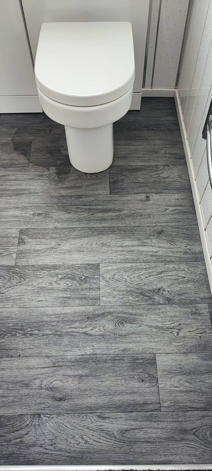 Professional cleaning services in Birmingham for residential and commercial properties, specializing in end-of-tenancy, deep, and regular cleaning.