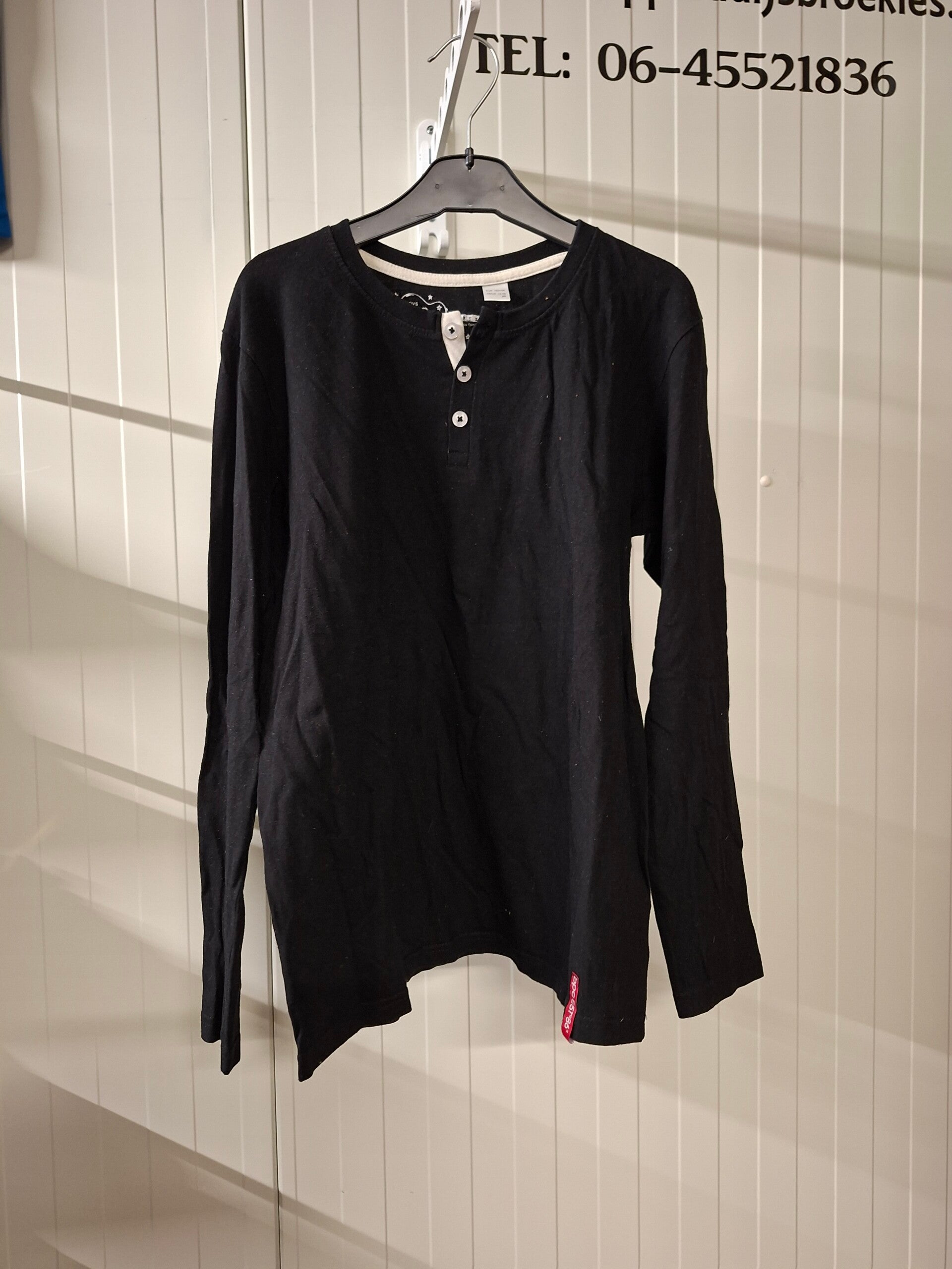 Zwart Wit Jongens Tshirt: Maat 152
