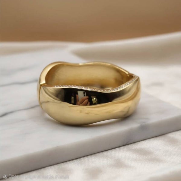 Aurelia Wave bangle