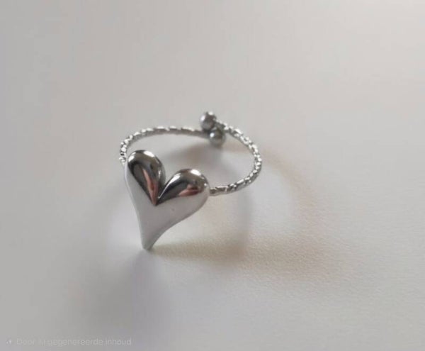 Puffy hart ring