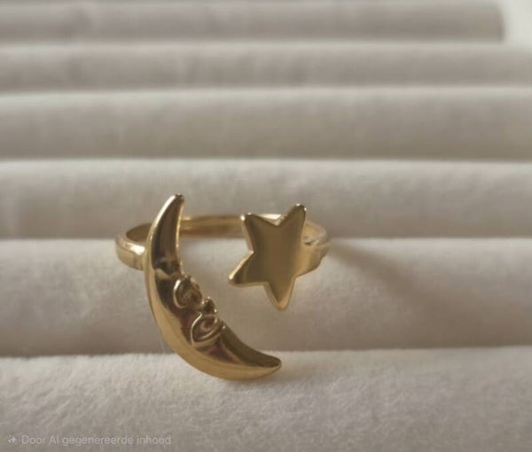 Luna star ring
