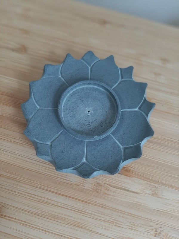 Theelicht/Wierookhouder Lotus Zeepsteen
