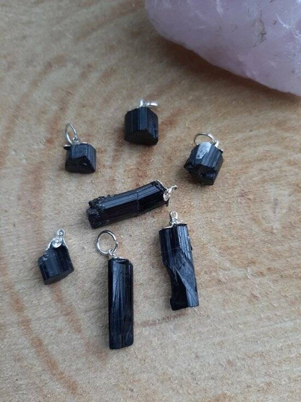 Toermalijn Zwart Ruw Hanger