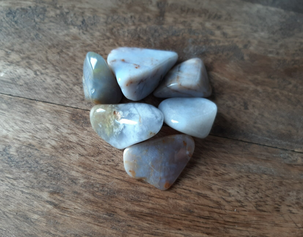 Chalcedoon blauw knuffelsteen