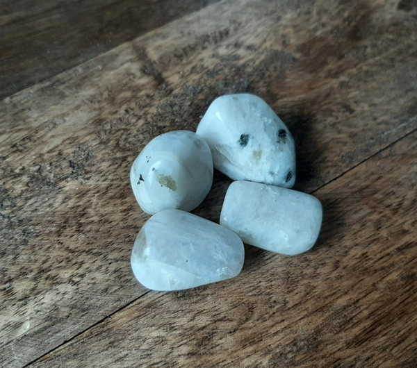 Maansteen Regenboog Knuffelsteen