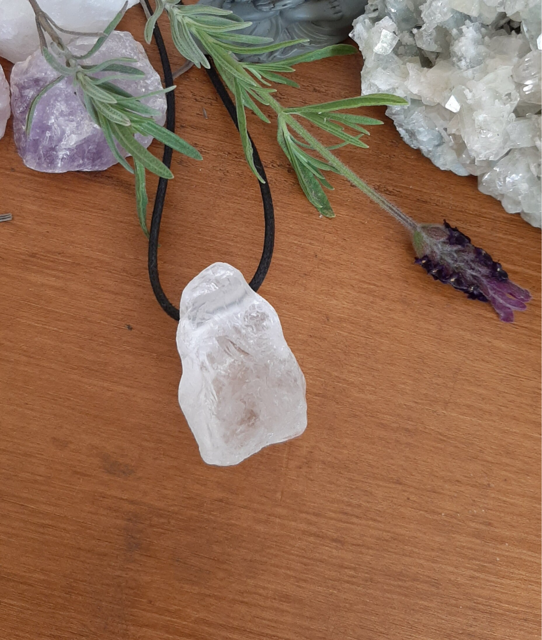 Bergkristal Ruw Hanger aan Koord