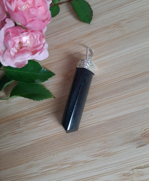Toermalijn Zwart Punt Hanger