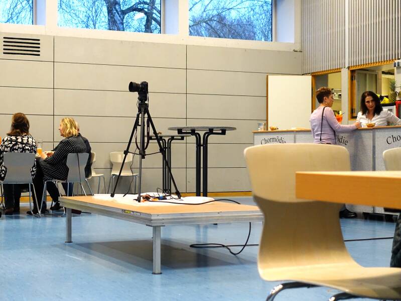 Die Videokamera von WM FOTOGRAFIE ist bereit für den Video Live-Mittschnitt der Theateraufführung.
