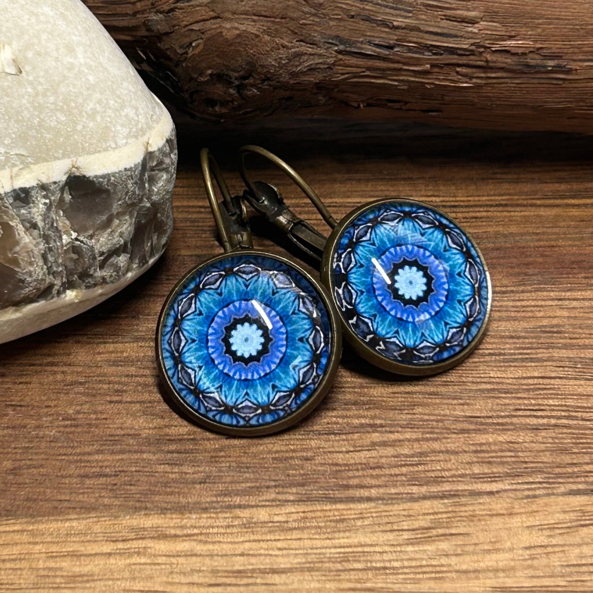 Mandala Ohrringe in Bronze 16mm