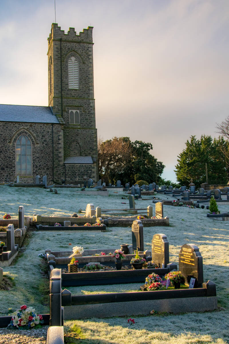 Kirche, Friedhof, Frost, Nordirland