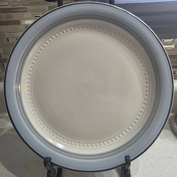 Johann Haviland Crowning Fashion Porcelain Beaded Rim Dinner Plate Japan