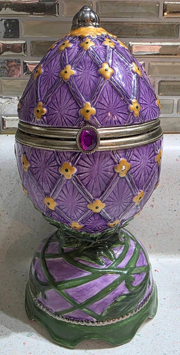 Royal Limited Revolving Musical Purple EASTER Egg Flowers Moonlight Sonata