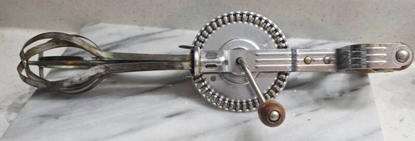 Vintage Ekco A&J Hi-Speed Hand/Rotary Mixer with Wood Handles