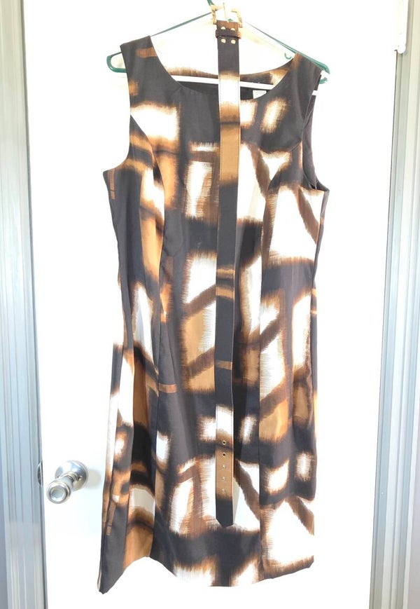 VENUS Women’s Size 10 Abstract V-Neck Belted Sheath Dress Sleeveless Zip Back
