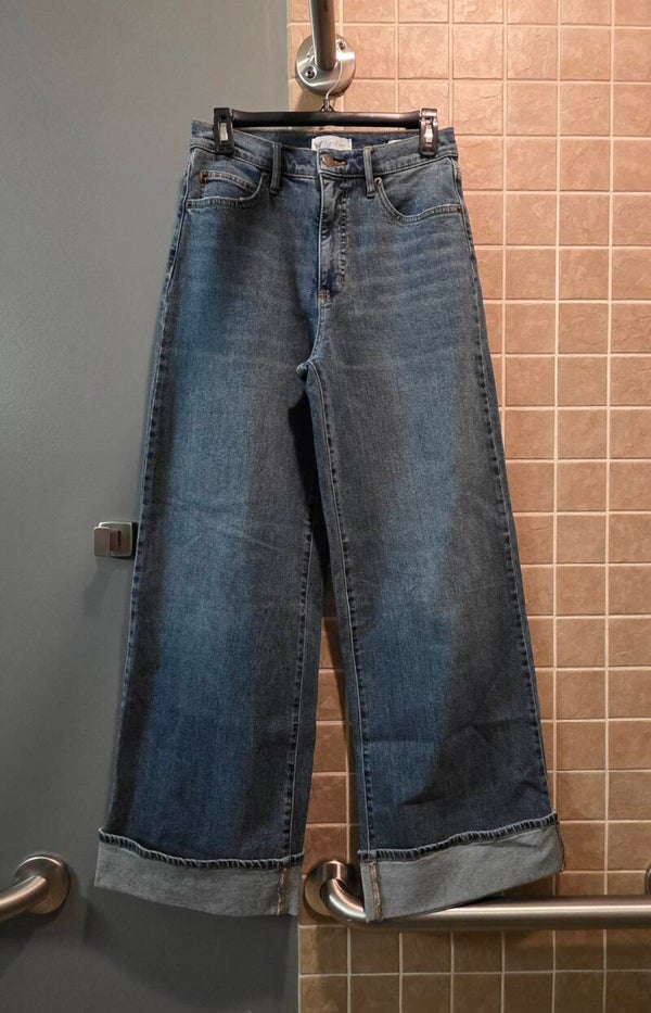 NWOT Women's Jessica Simpson Freesia High Rise Wide Leg Cuffed Jeans Size 2