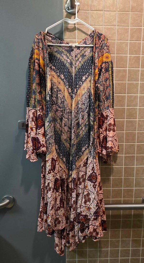 Umgee Women’s Size S Coloful Boho Tiered Ruffle Bell Sleeve Kimono Duster