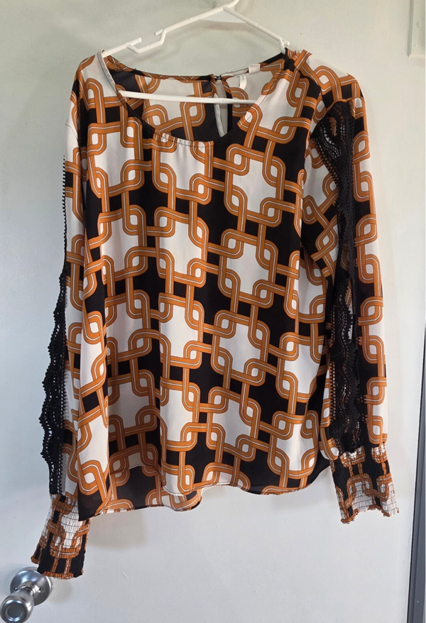 Women's Cato 1946 Black/ White/Gold Geometric Interlocking Chain Link Blouse XL