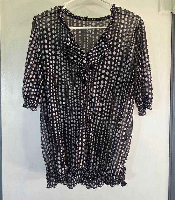 Women's L Semi-Sheer Black/White Polka Dot Ruffled V-Neck Short Sleeve Blouse