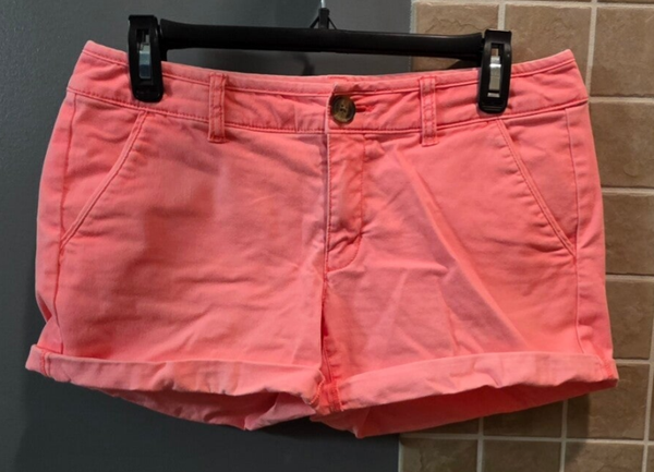 American Eagle Outfitters Midi Stretch Chino Shorts Coral/Pink Women's Size 6