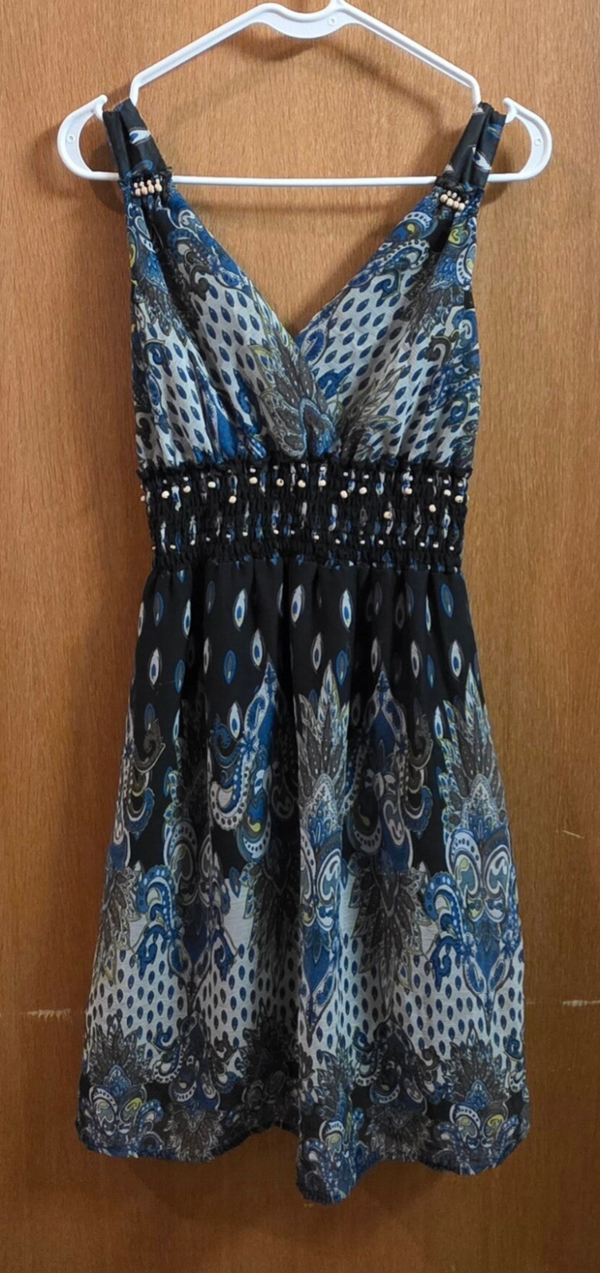 Mlle Gabrielle Women’s L Paisley V-Neck Smocked-Waist Sleeveless Dress
