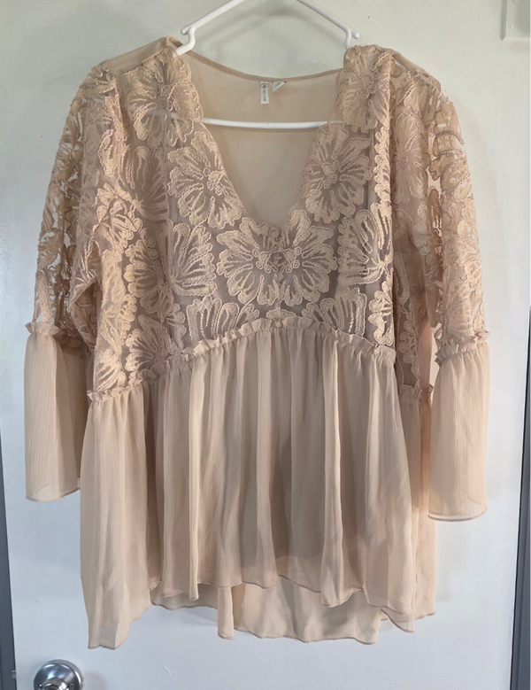 Cato Women's Sheer Neutral Floral Lace Babydoll Top Flutter Bell Sleeves Size XL