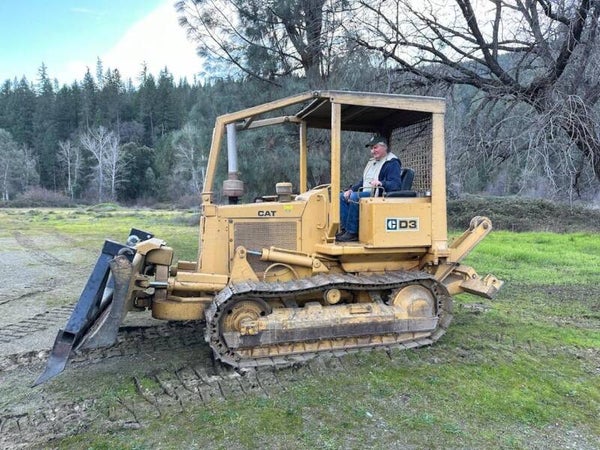 1987 D3 Cat Logger