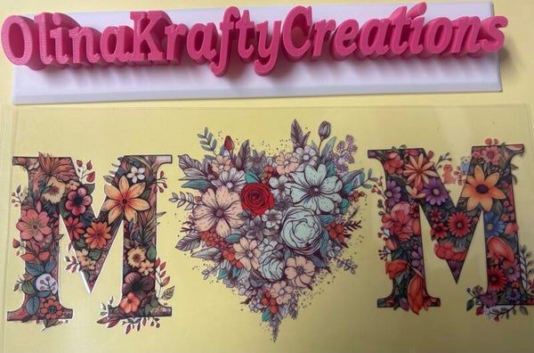 Mom written within flowers