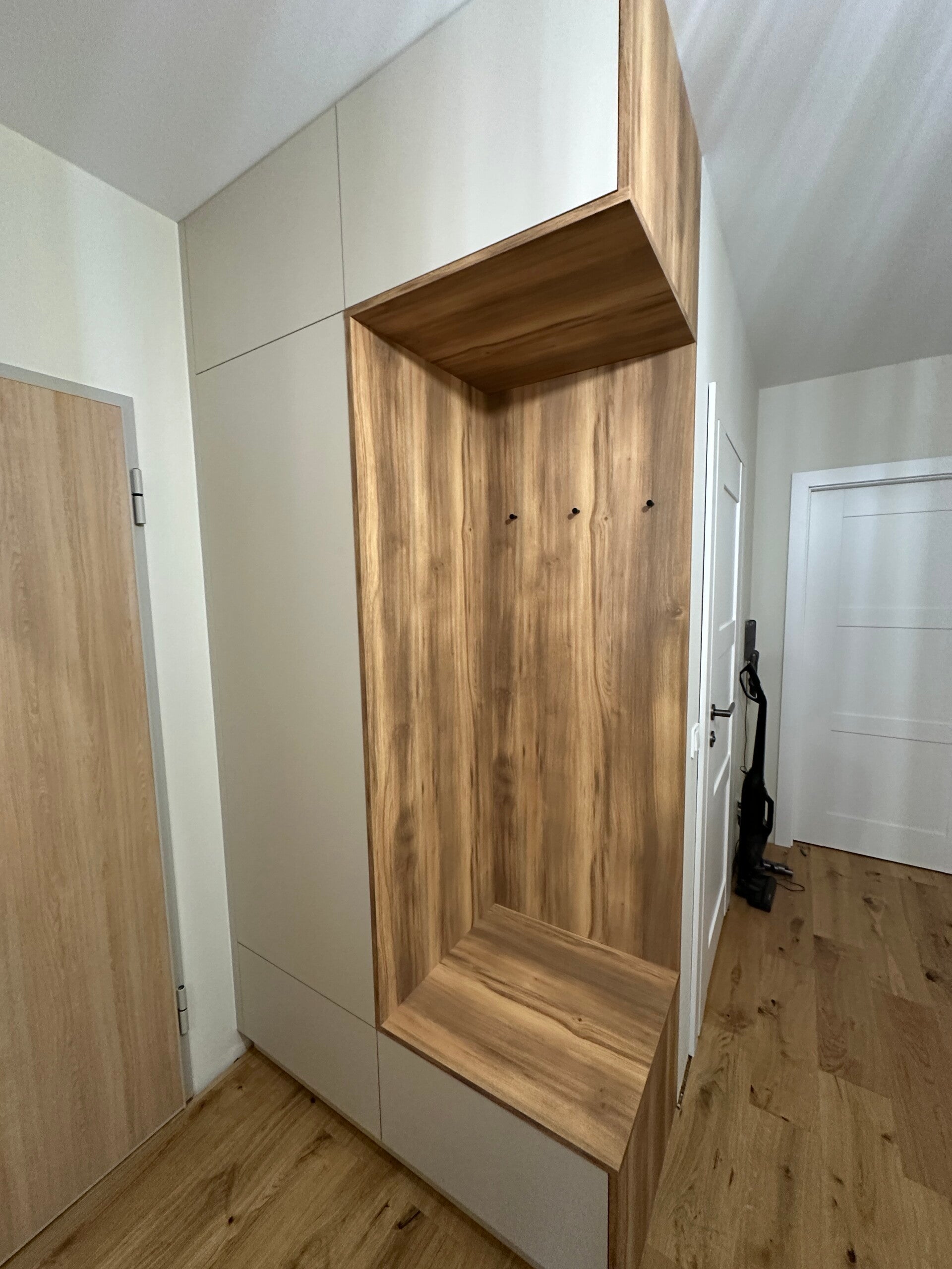 Szafa do przedpokoju na wymiar – Gdynia