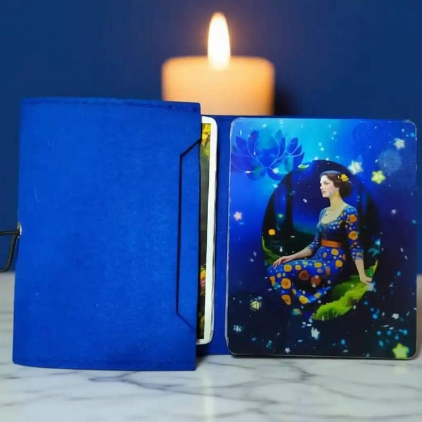 Le Petit Lenormand Enchanted Walk - 36 Cartes Illustrées + Pochette Feutre
