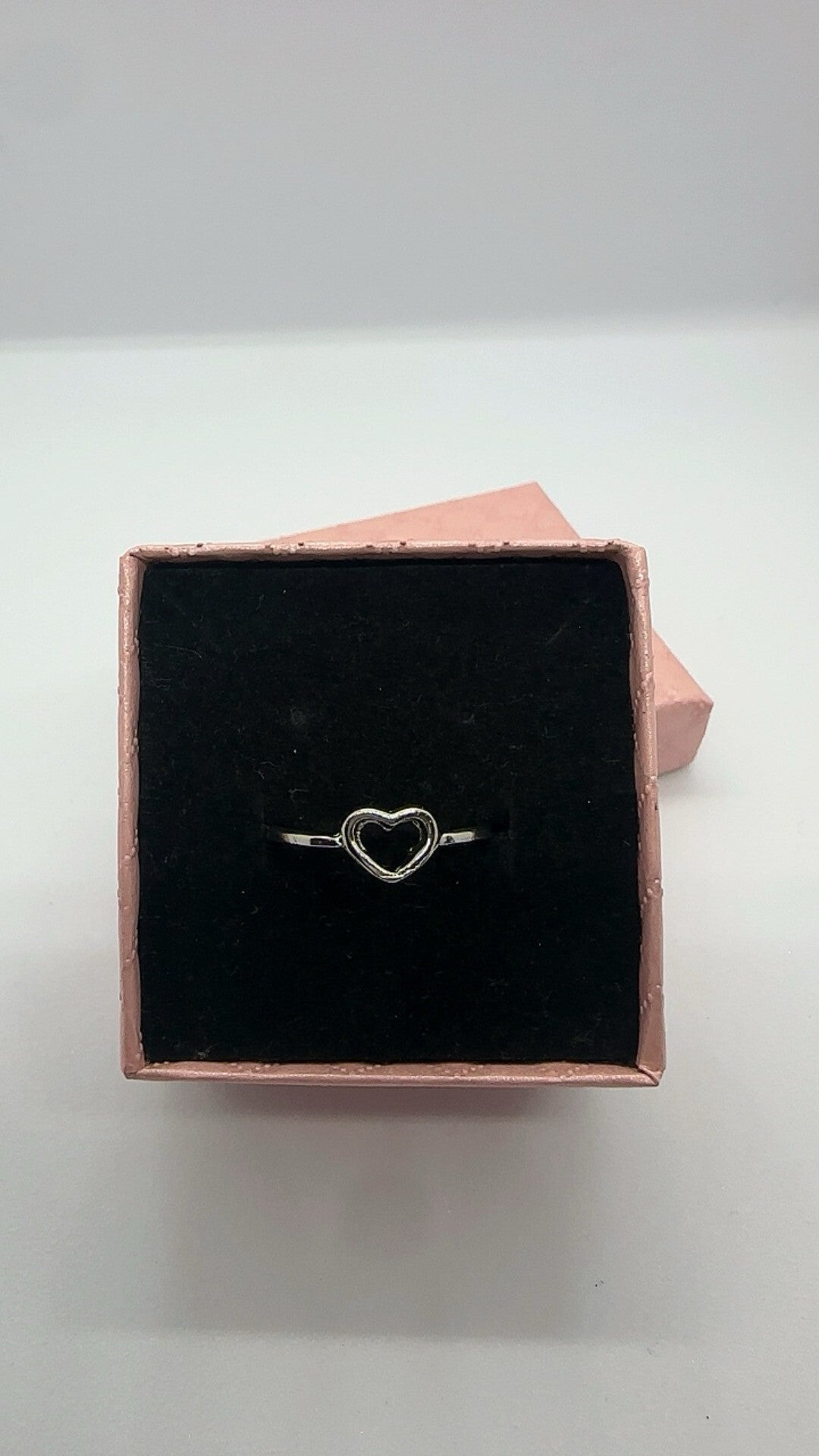 Hollow Heart Ring