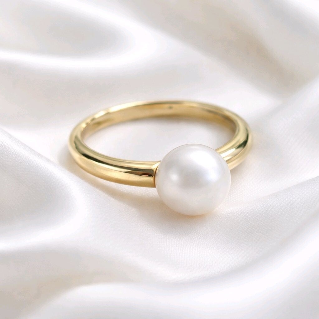 14K Yellow Gold Natural Pearl Solitaire Ring