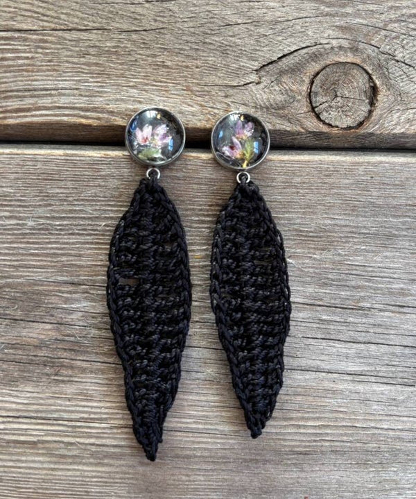 Rauha Helena kanerva musta nappikorvakoru