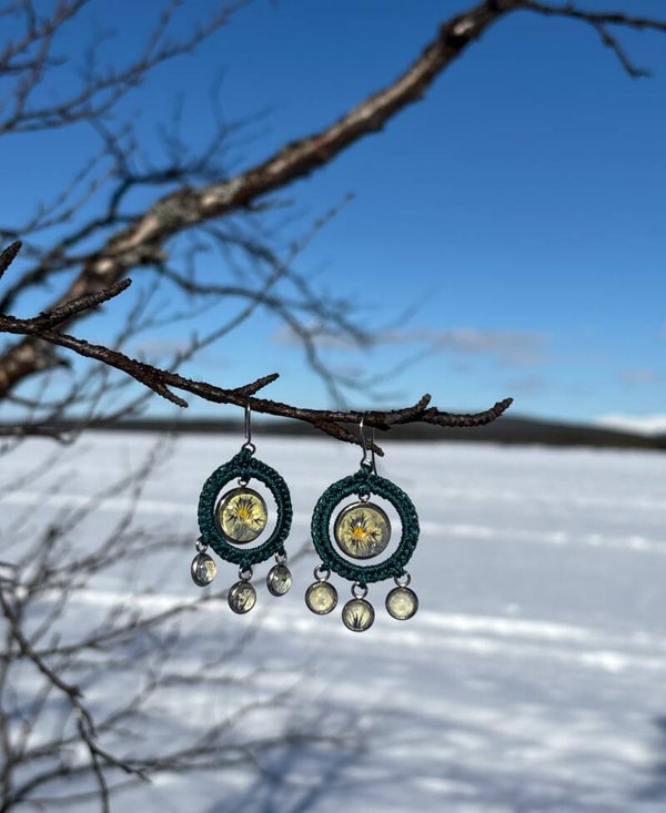 Matilda orvokki turkoosi pieni korvakoru