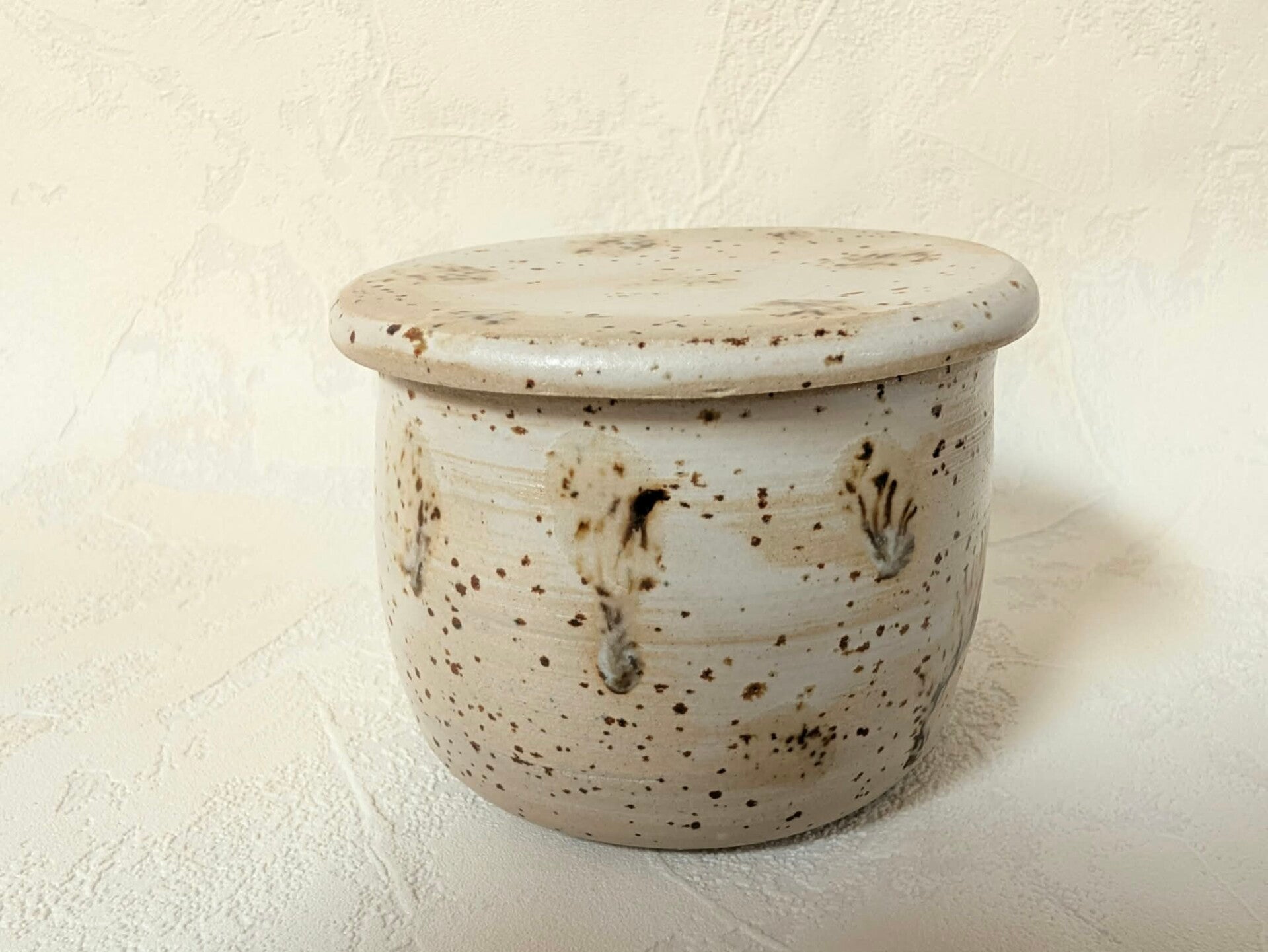 französische Butterglocke Riverwood