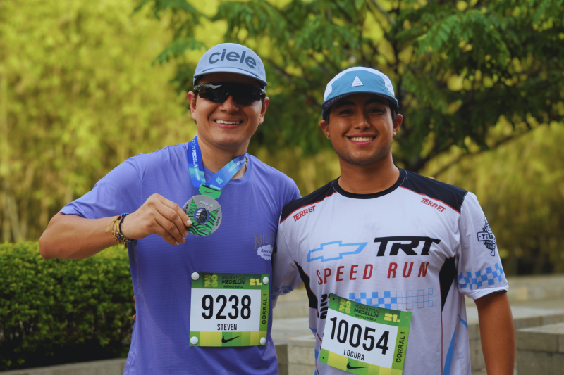terret-running-team-maraton-medellin-2026-2-standard.png
