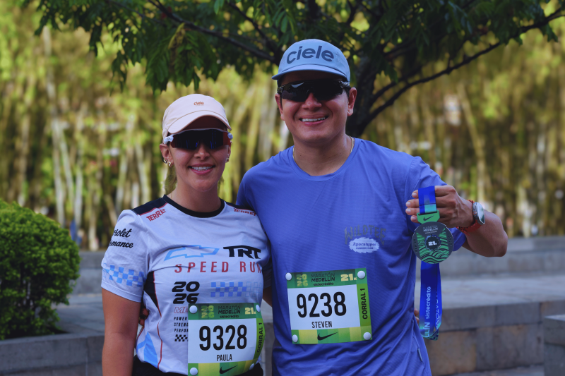 terret-running-team-maraton-medellin-2026-4-standard.png