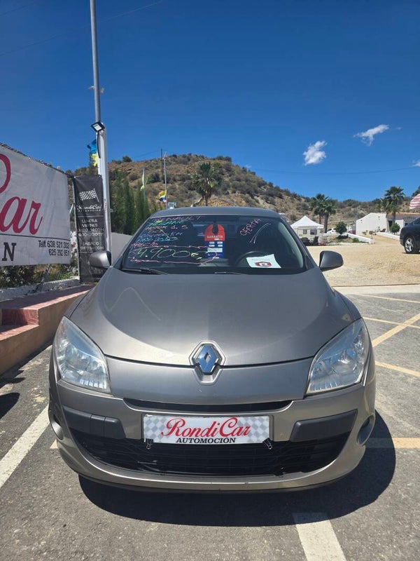 RENAULT  MEGANE  AUTHTINQUE  1.5DCI