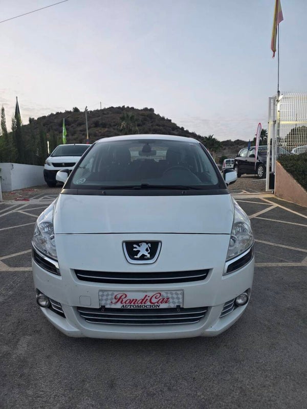 PEUGEOT  5008 MOTOR  1.6  HDI  110CV  AUTOMÁTICO